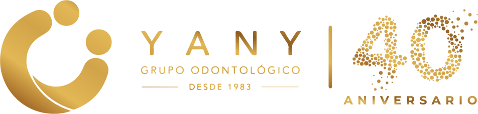 Logo Clinica Yany 40 años Dorado